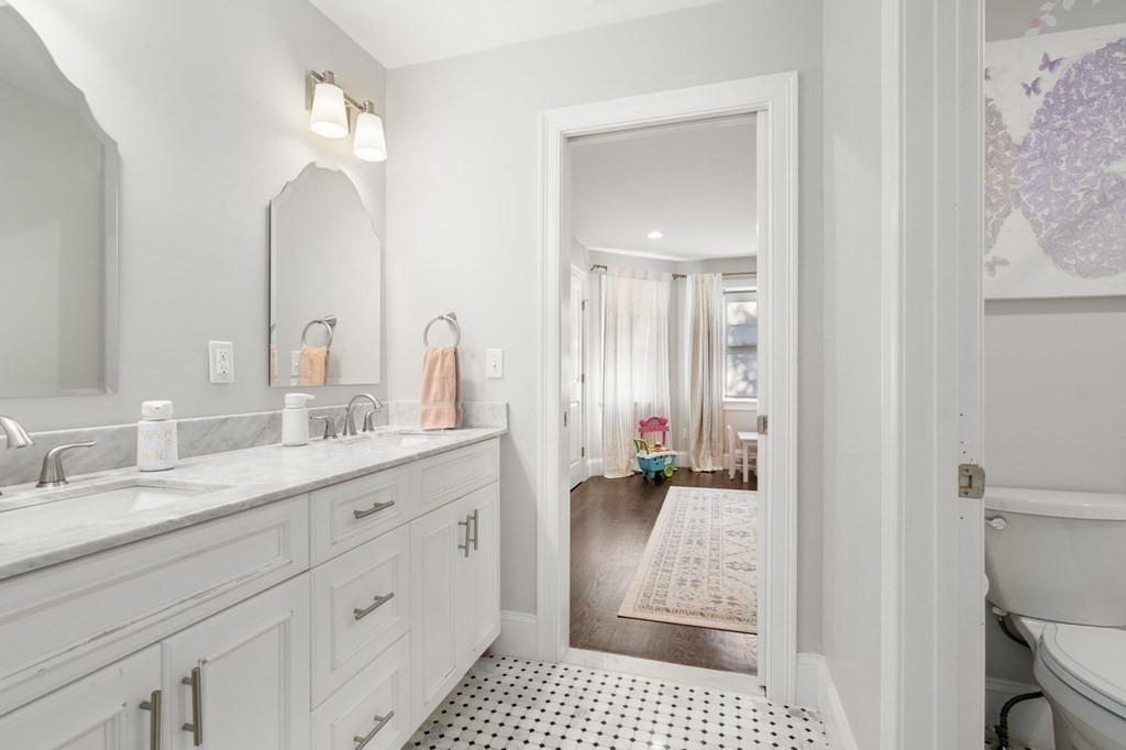 119 Charlesbank Rd # 2