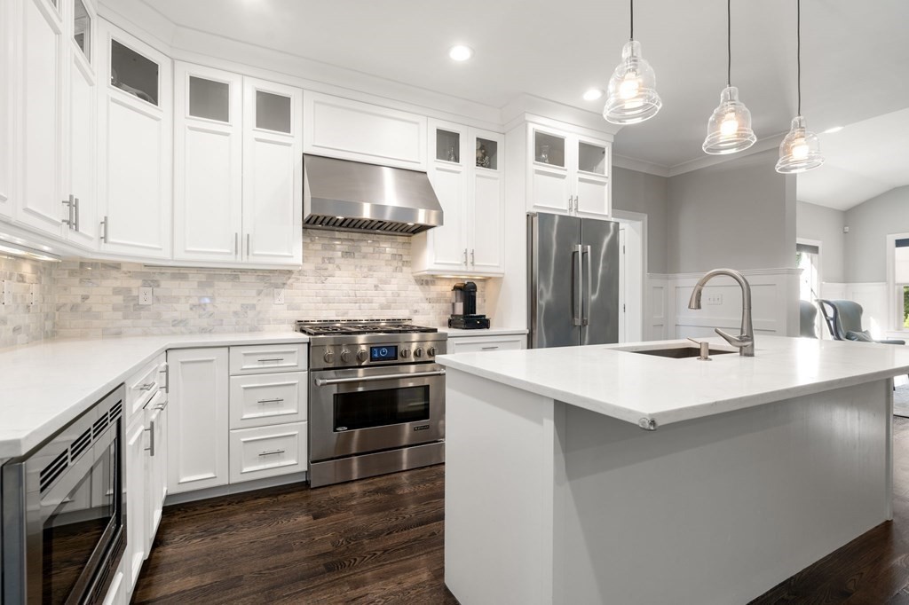 119 Charlesbank Rd # 2