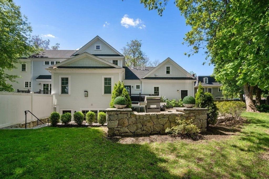 119 Charlesbank Rd # 2