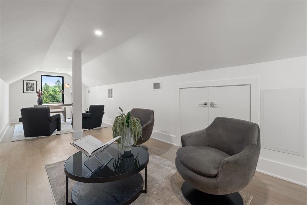 163-167 Winchester St # A