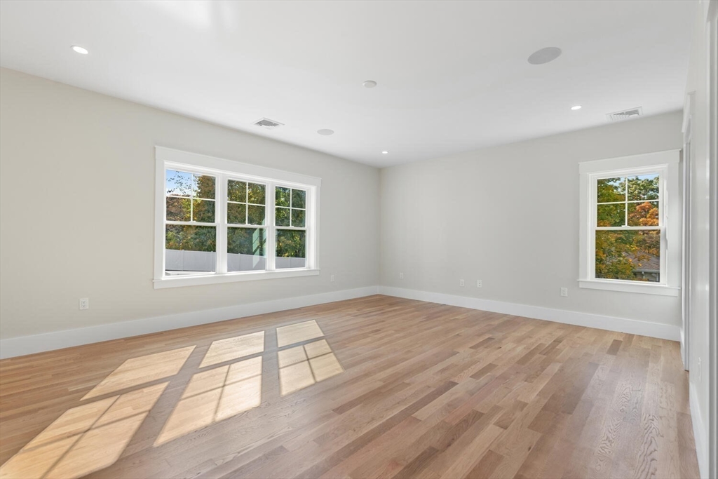 120 Harrison Ave