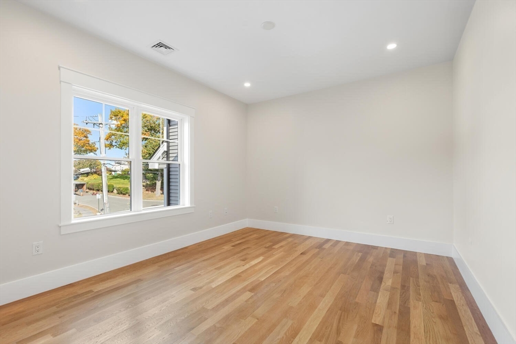 120 Harrison Ave