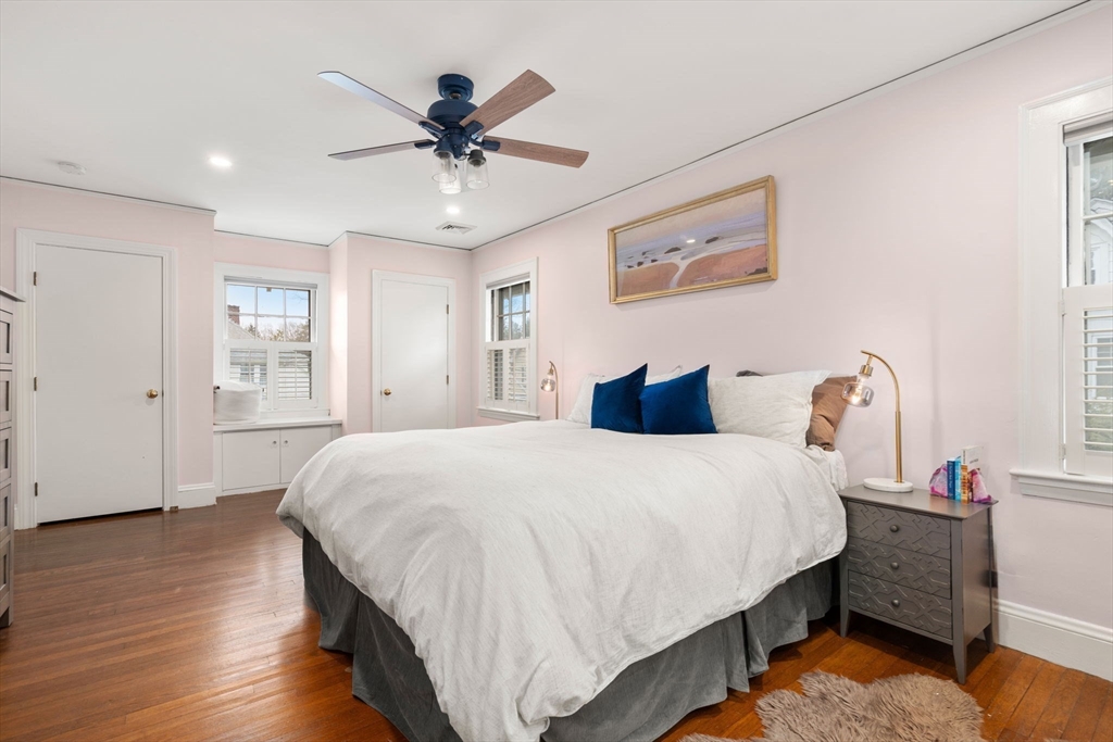81 Prince St