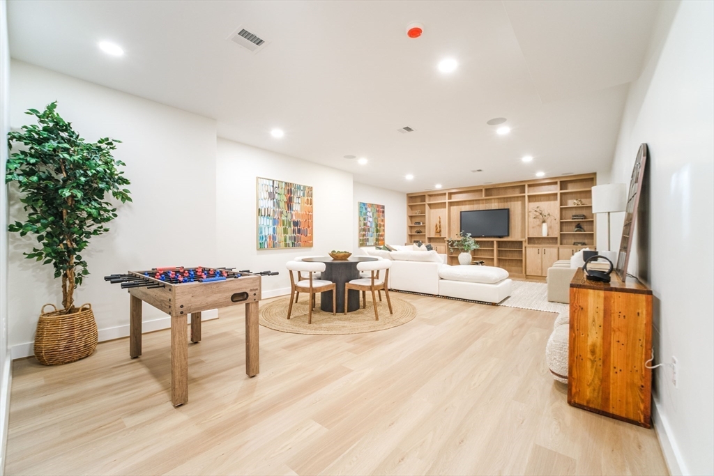 6 Newbury Park