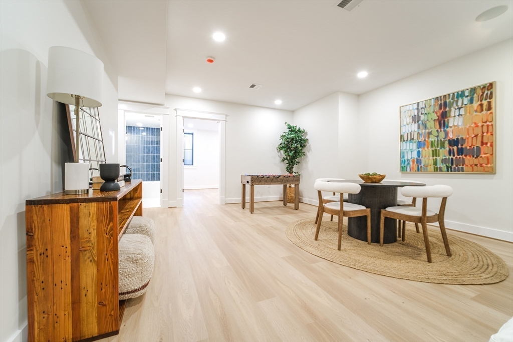 6 Newbury Park