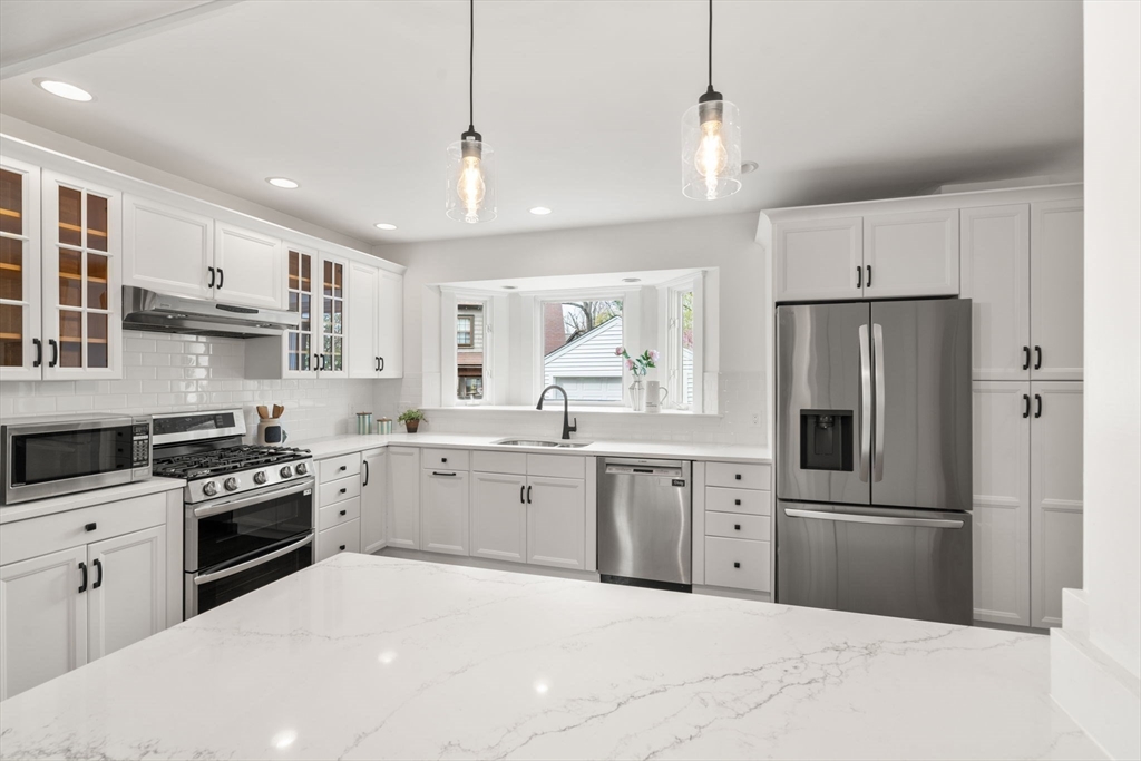 111 Elgin St