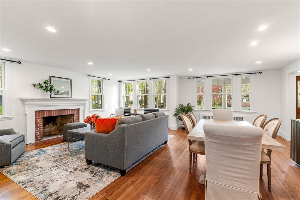 111 Elgin St