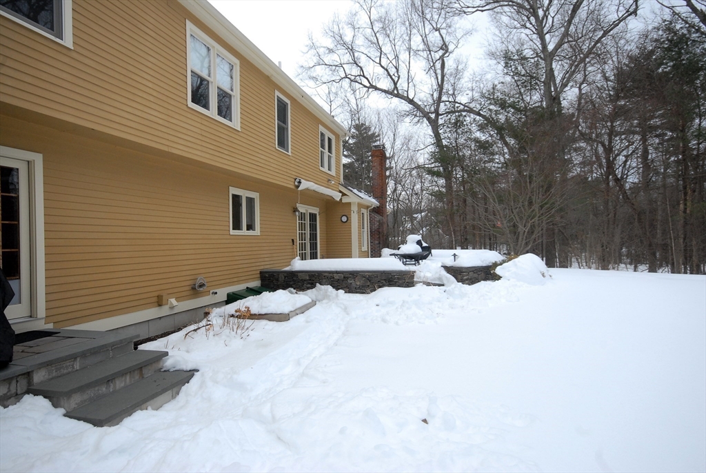 40 Fifers Ln