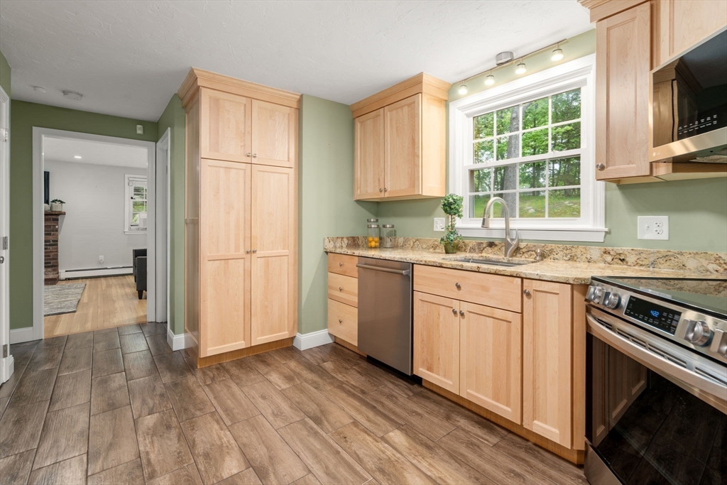 4 Brigham Ct