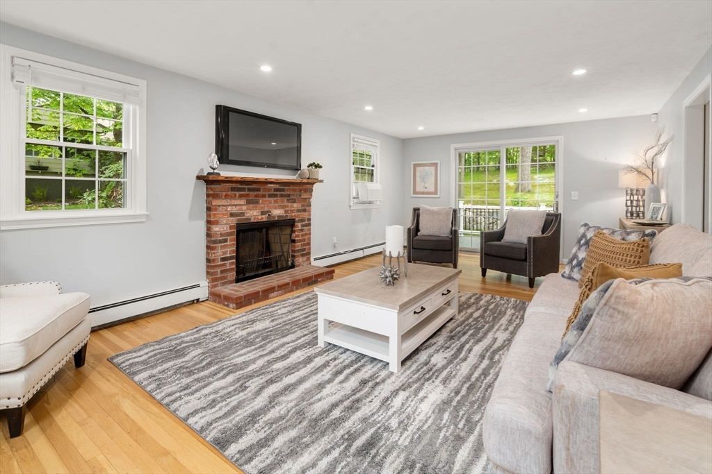 4 Brigham Ct