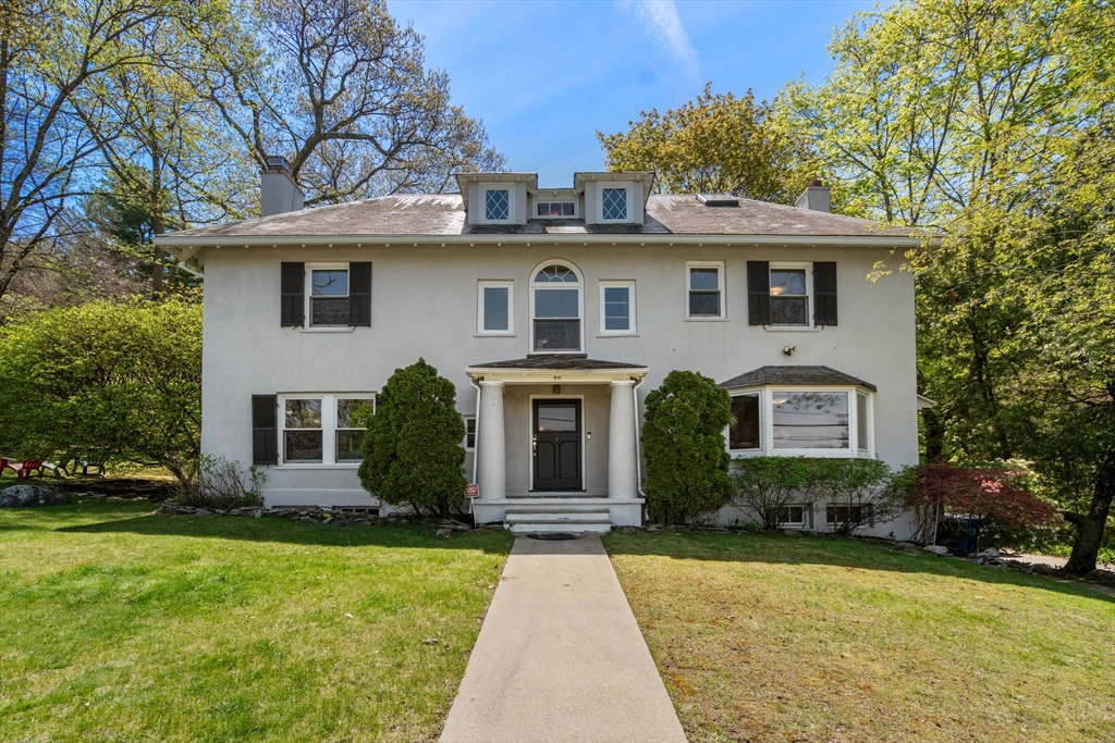 90 Hull St
