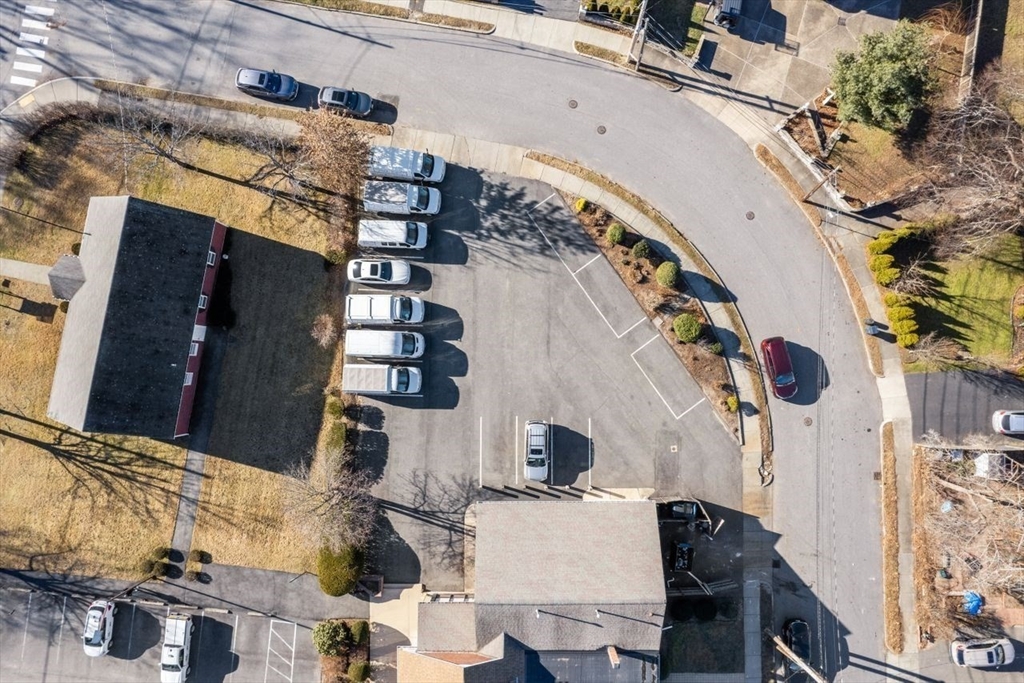 655 Saw Mill Brook Pkwy Unit: E