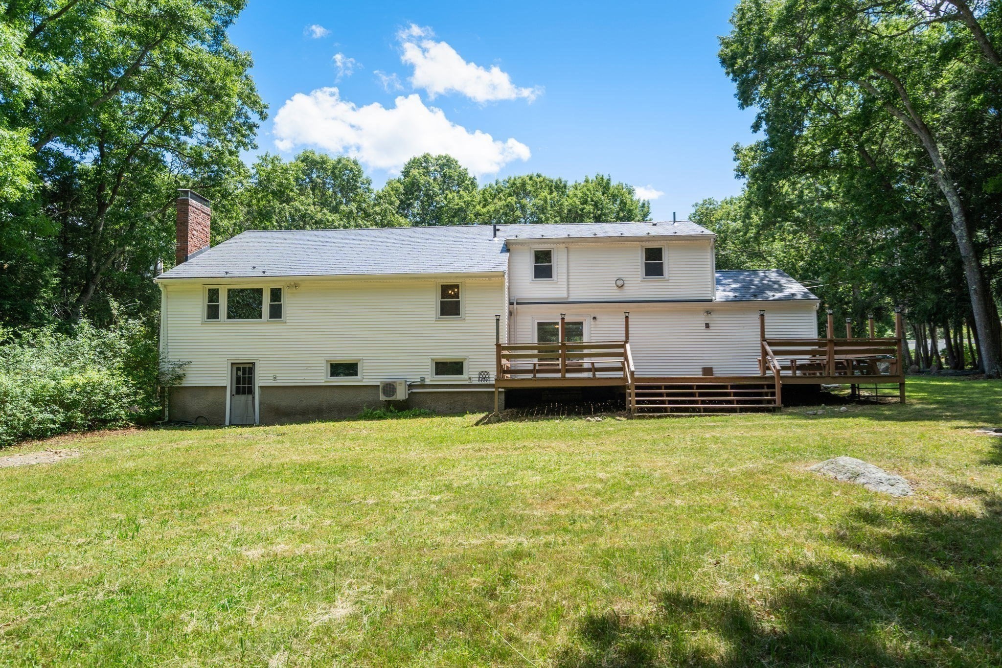19 Country Ln