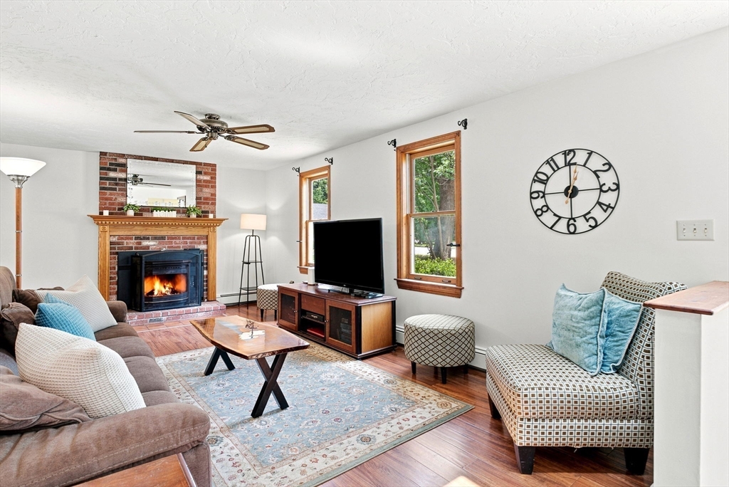 25 Mockingbird Ln