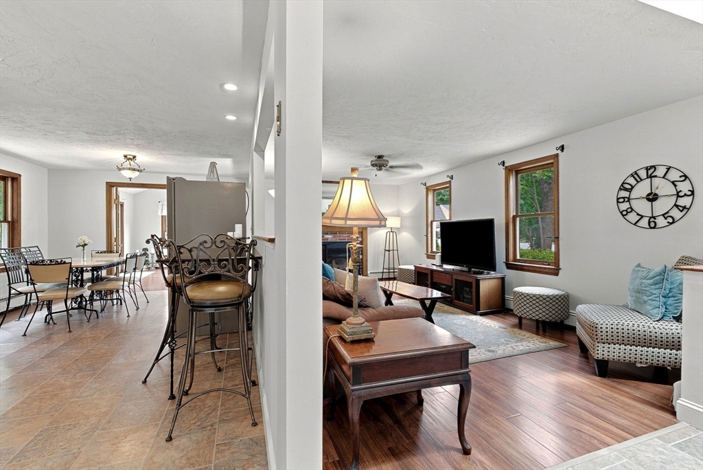 25 Mockingbird Ln