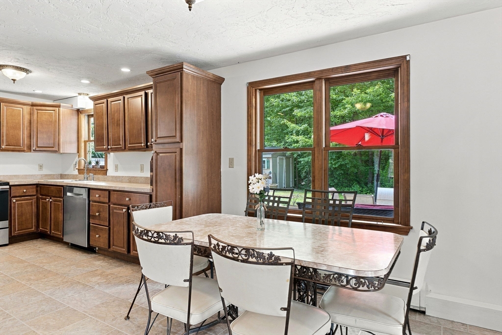 25 Mockingbird Ln