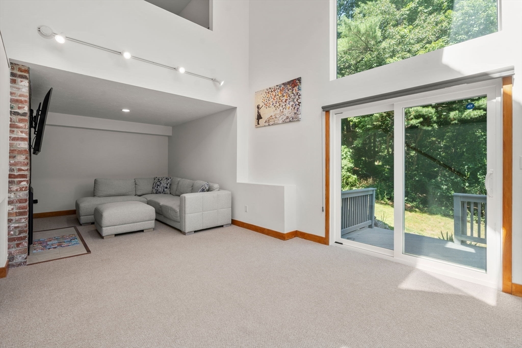 7 Larch Rd