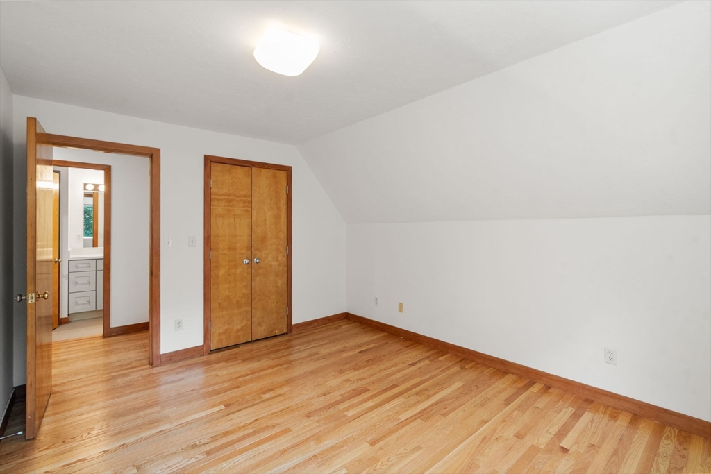 7 Larch Rd