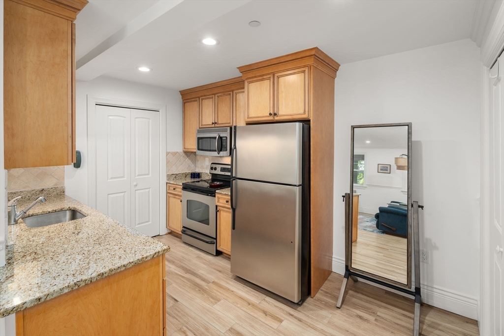 12 Russell Rd # 103