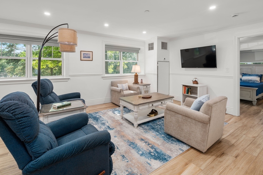 12 Russell Rd # 103