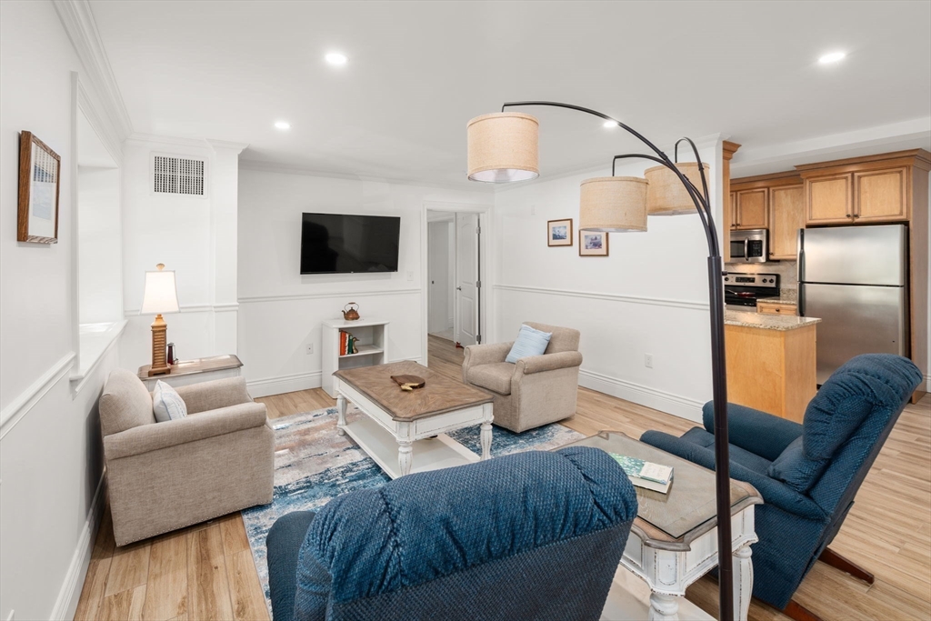 12 Russell Rd # 103