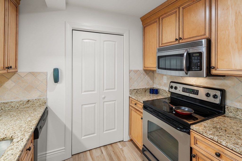 12 Russell Rd # 103