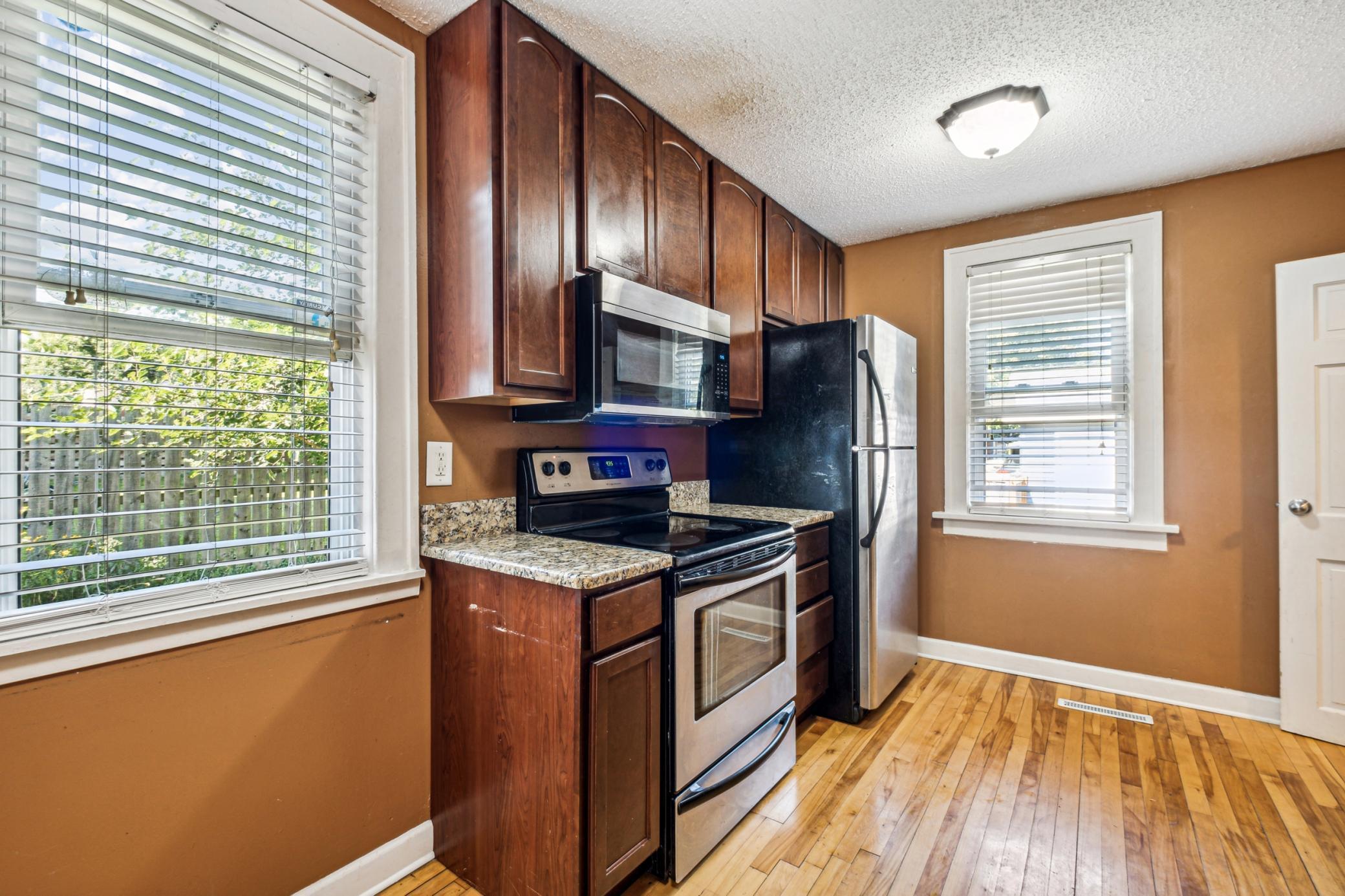 3743 Colfax Avenue N