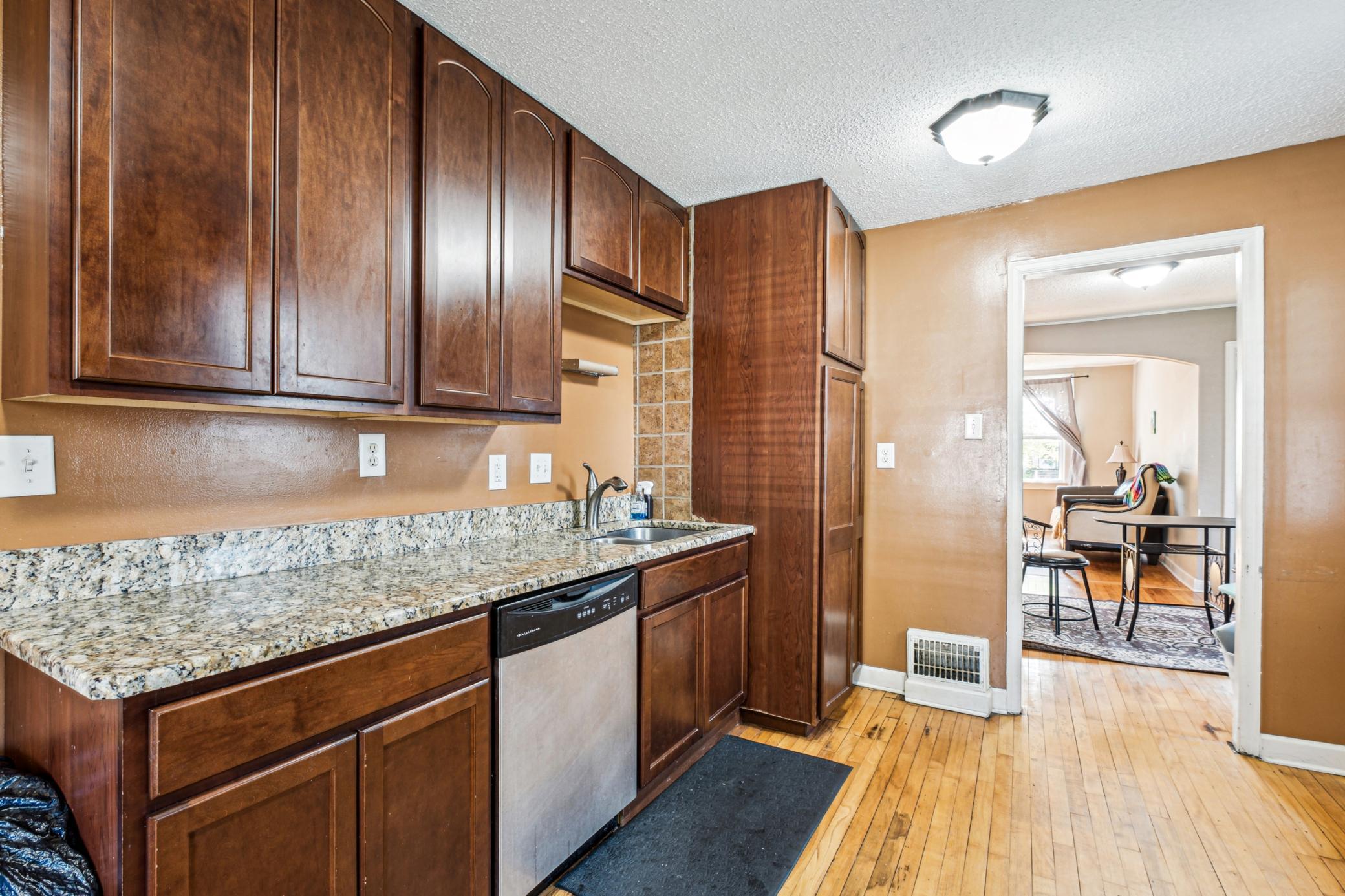 3743 Colfax Avenue N