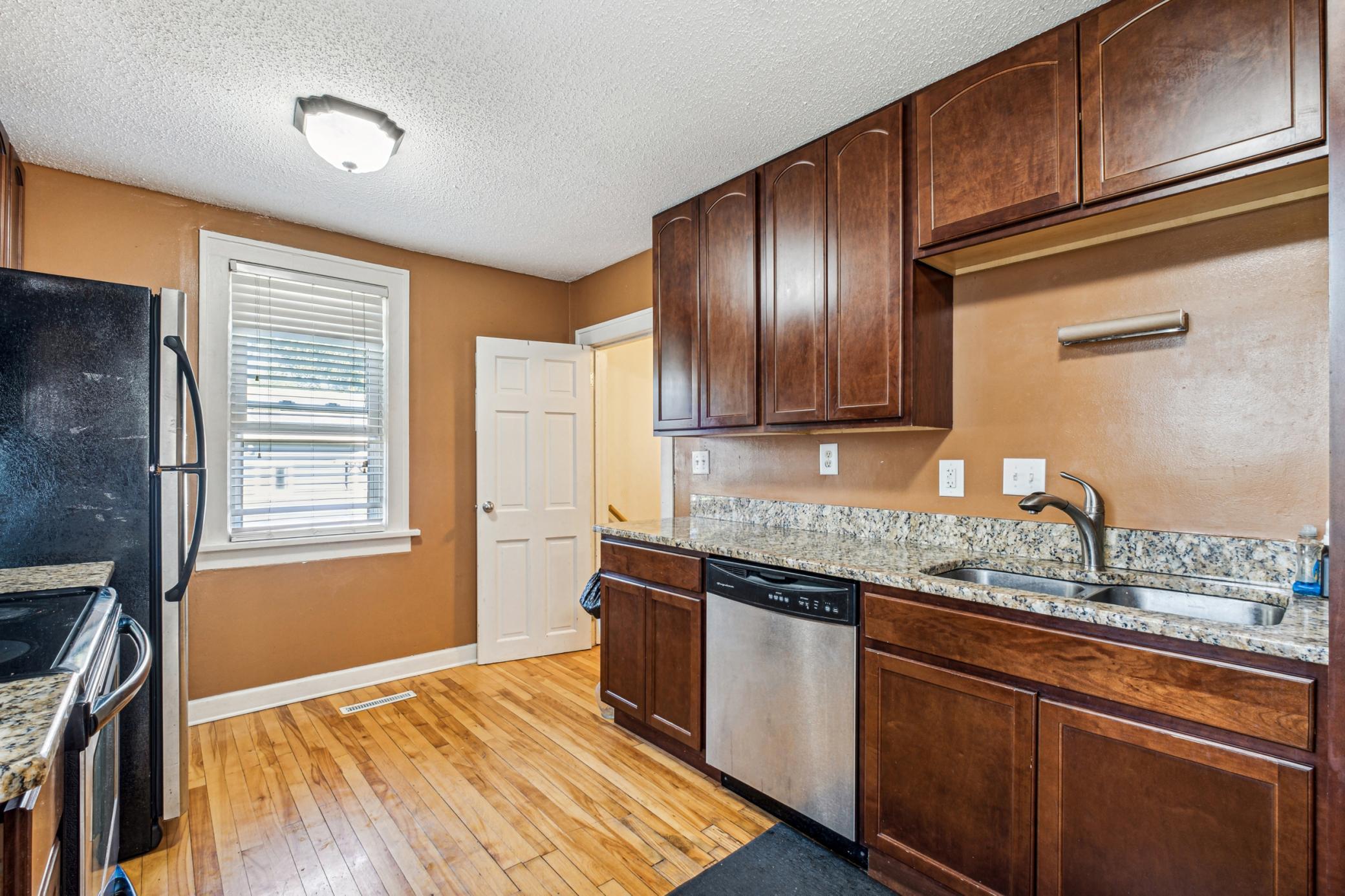 3743 Colfax Avenue N