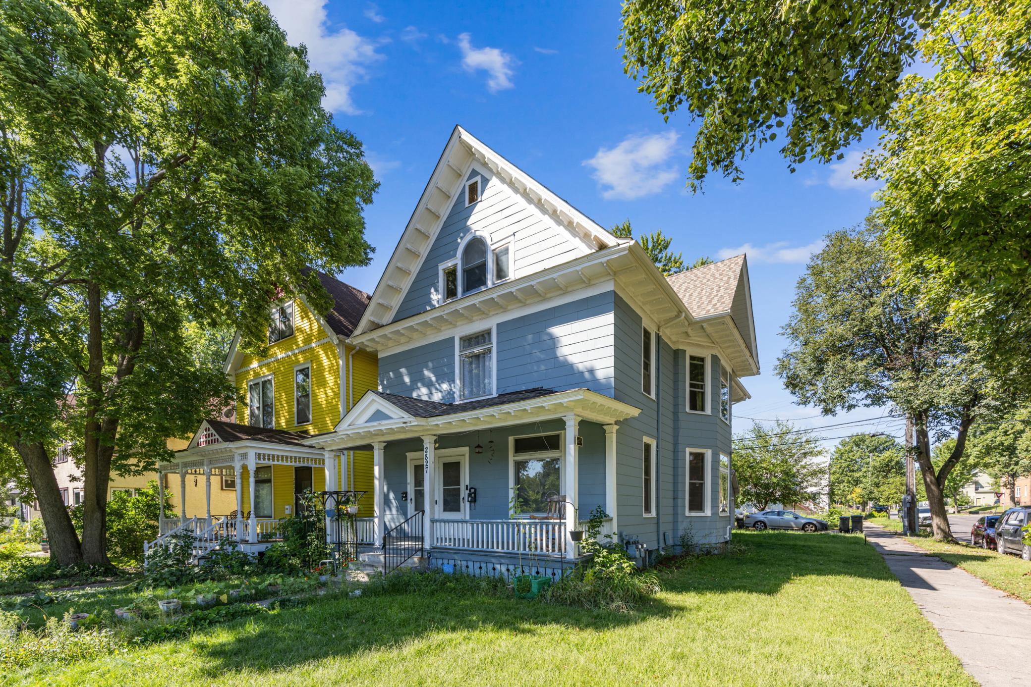 2827 Lyndale Avenue N