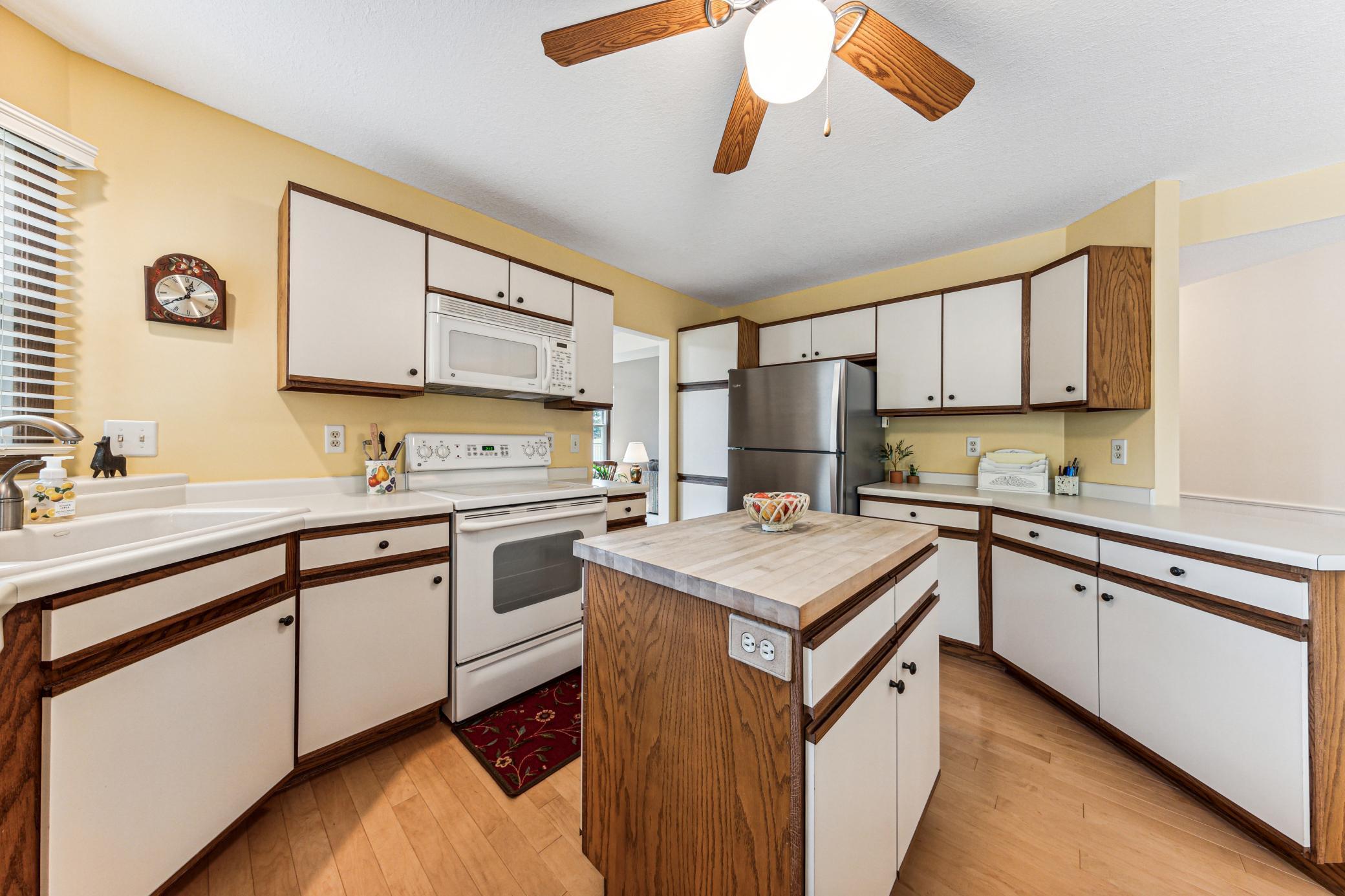 11109 Sumter Avenue S