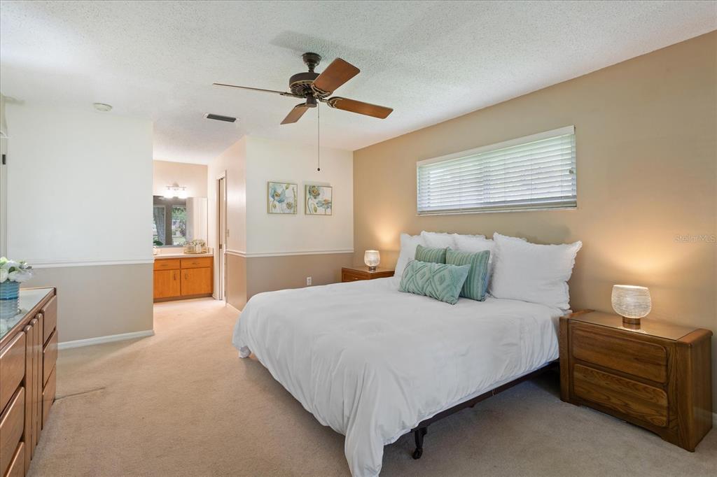8558 CLOVER COURT
