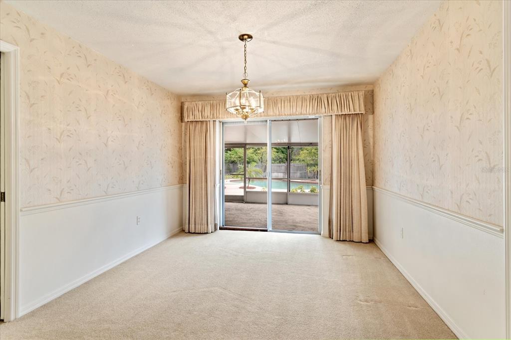 8558 CLOVER COURT