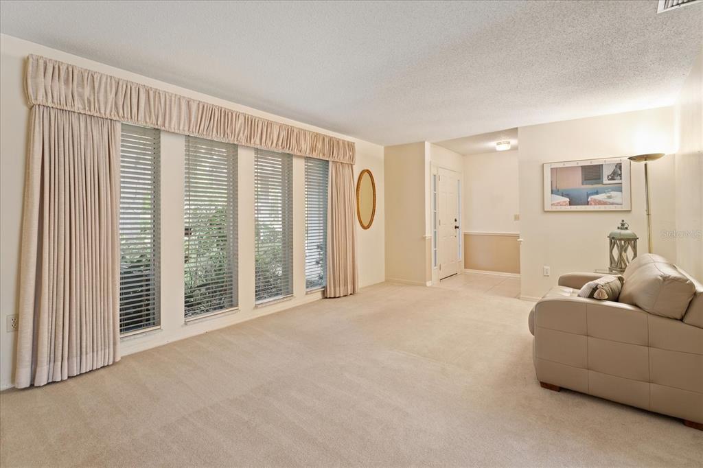 8558 CLOVER COURT