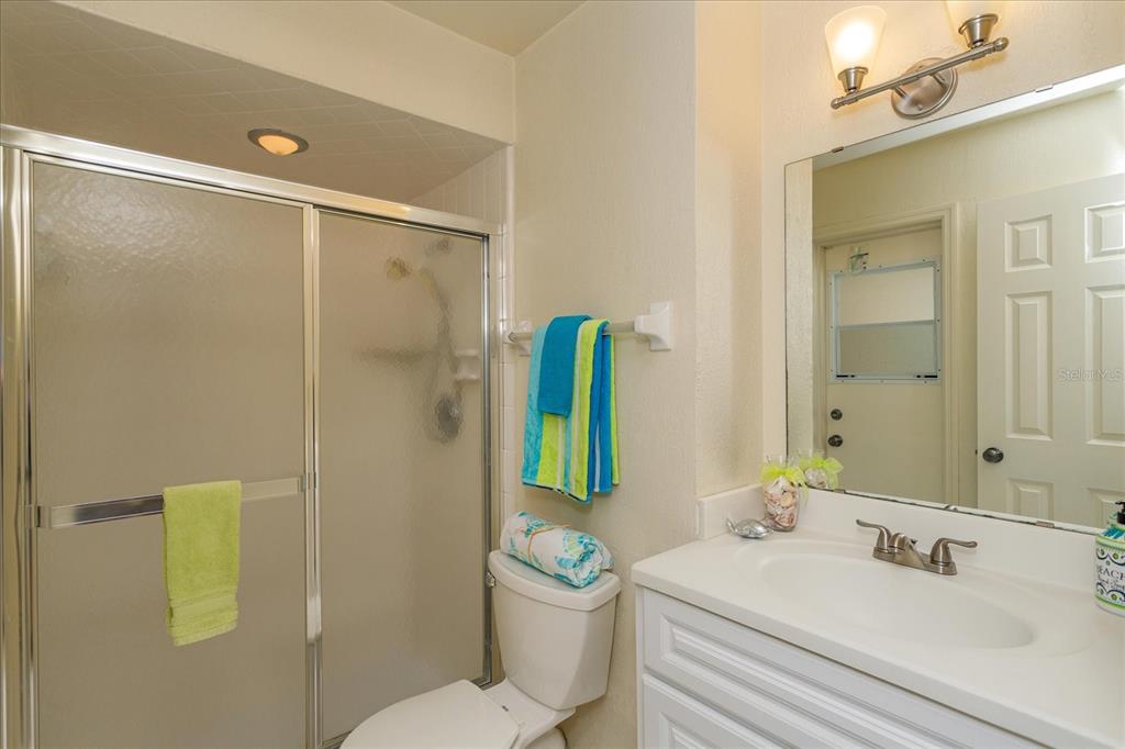 8558 CLOVER COURT