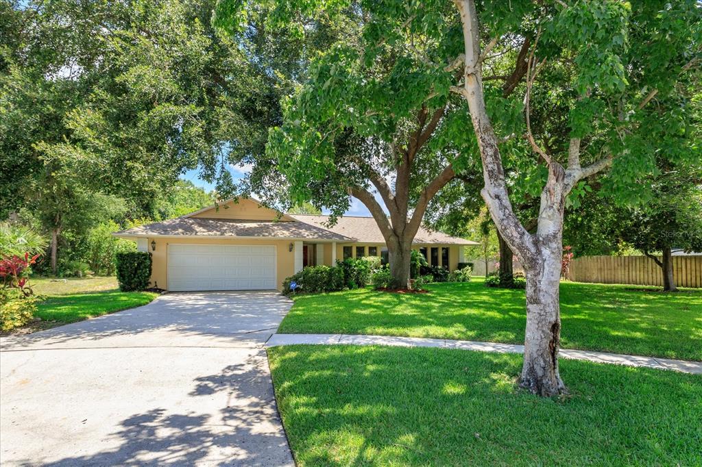 8558 CLOVER COURT