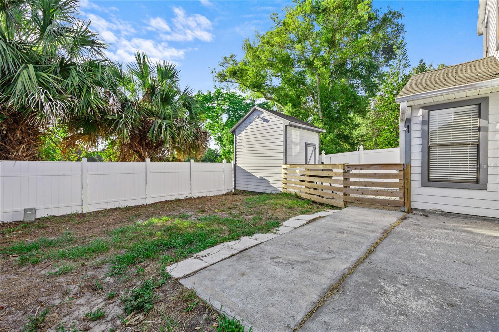6768 BRITTANY CHASE CT