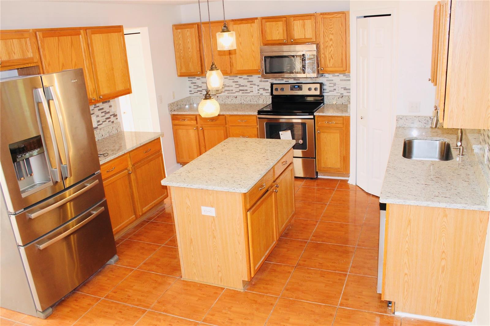15738 SWITCH CANE ST