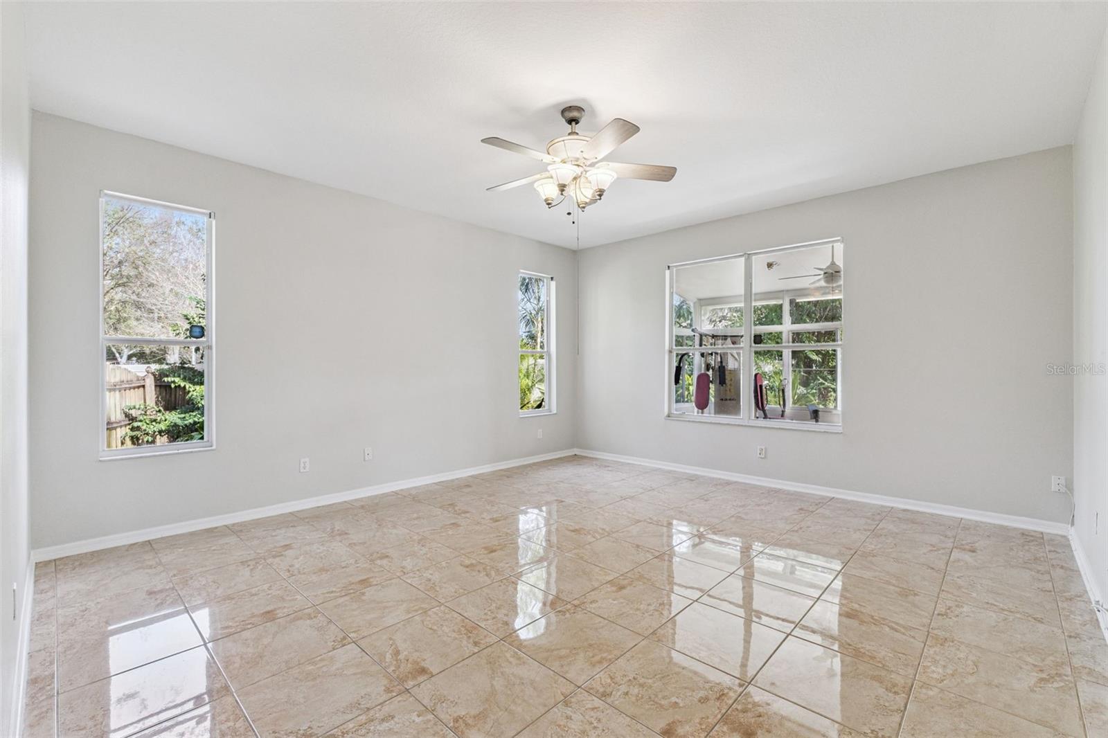 10125 FOXHURST CT