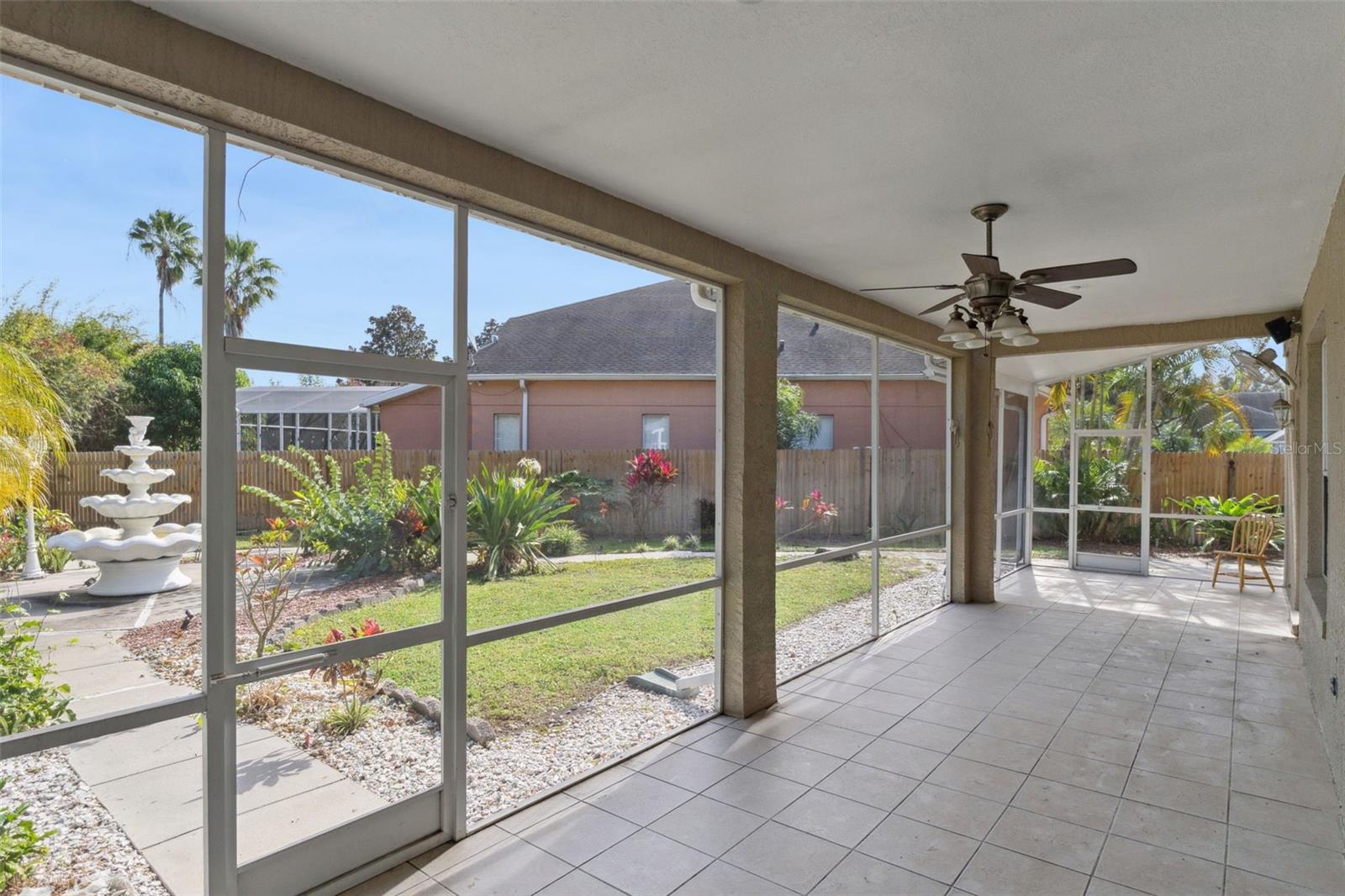 10125 FOXHURST CT
