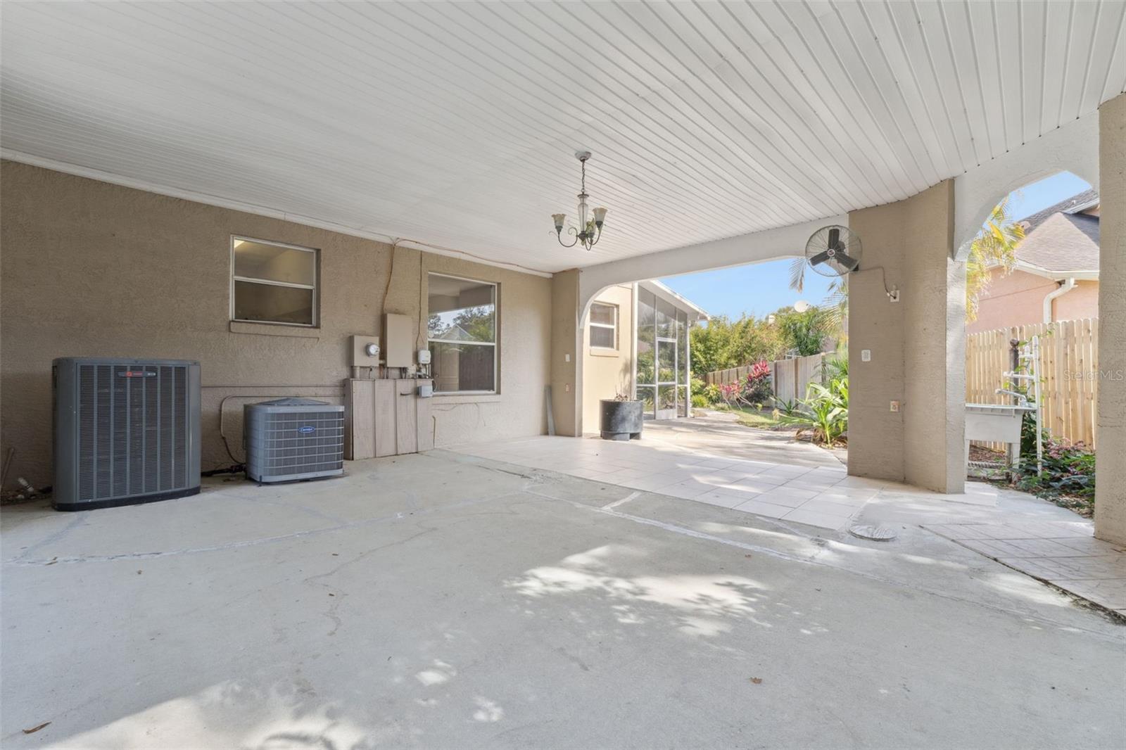 10125 FOXHURST CT