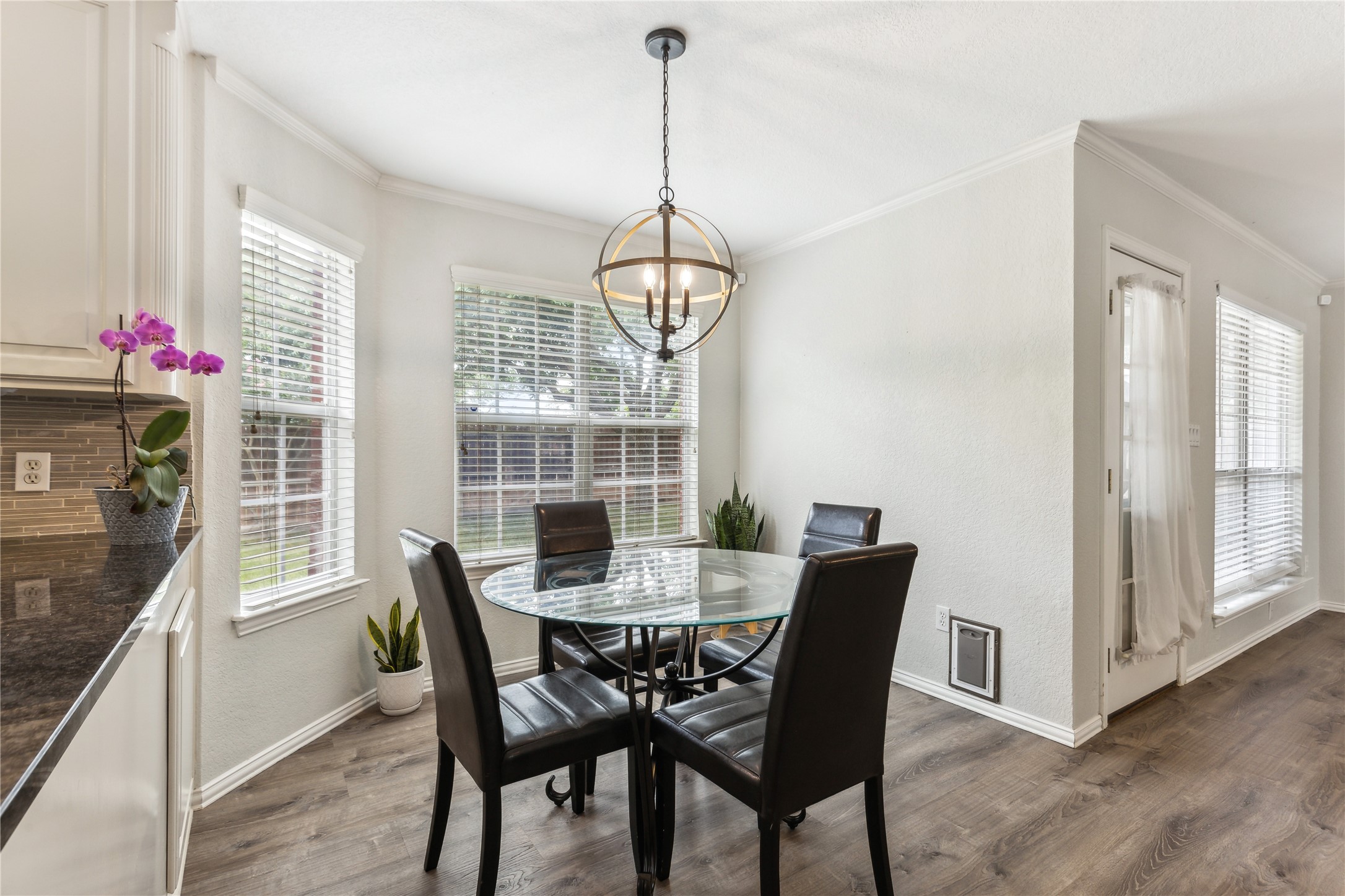 310 Aspen Court W