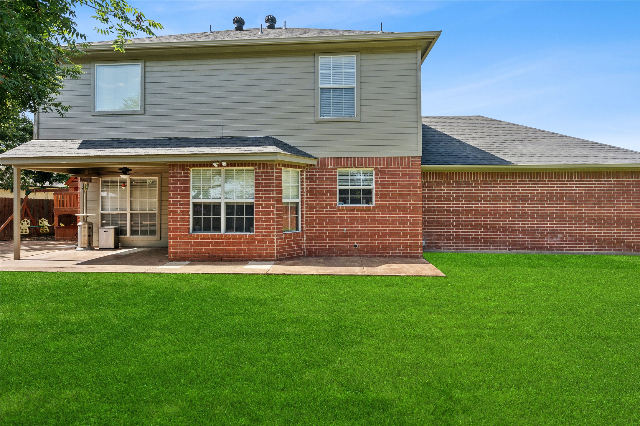 310 Aspen Court W