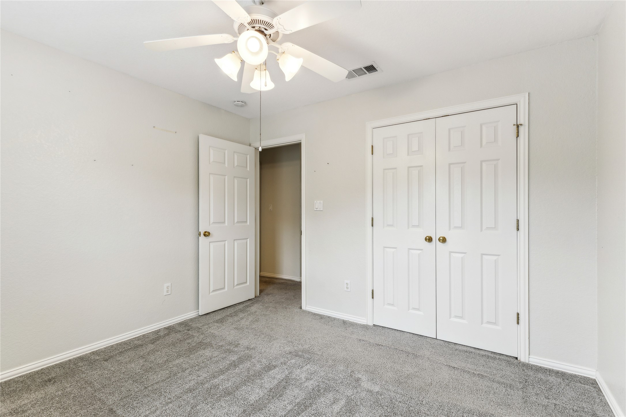 310 Aspen Court W