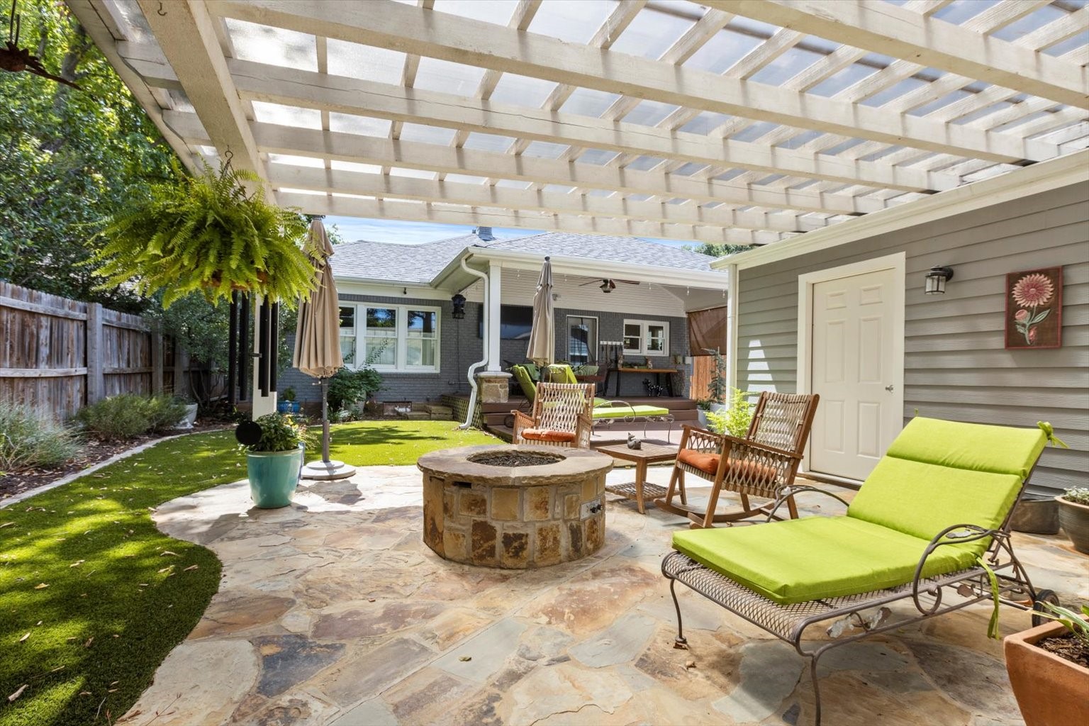 3808 Bunting Avenue