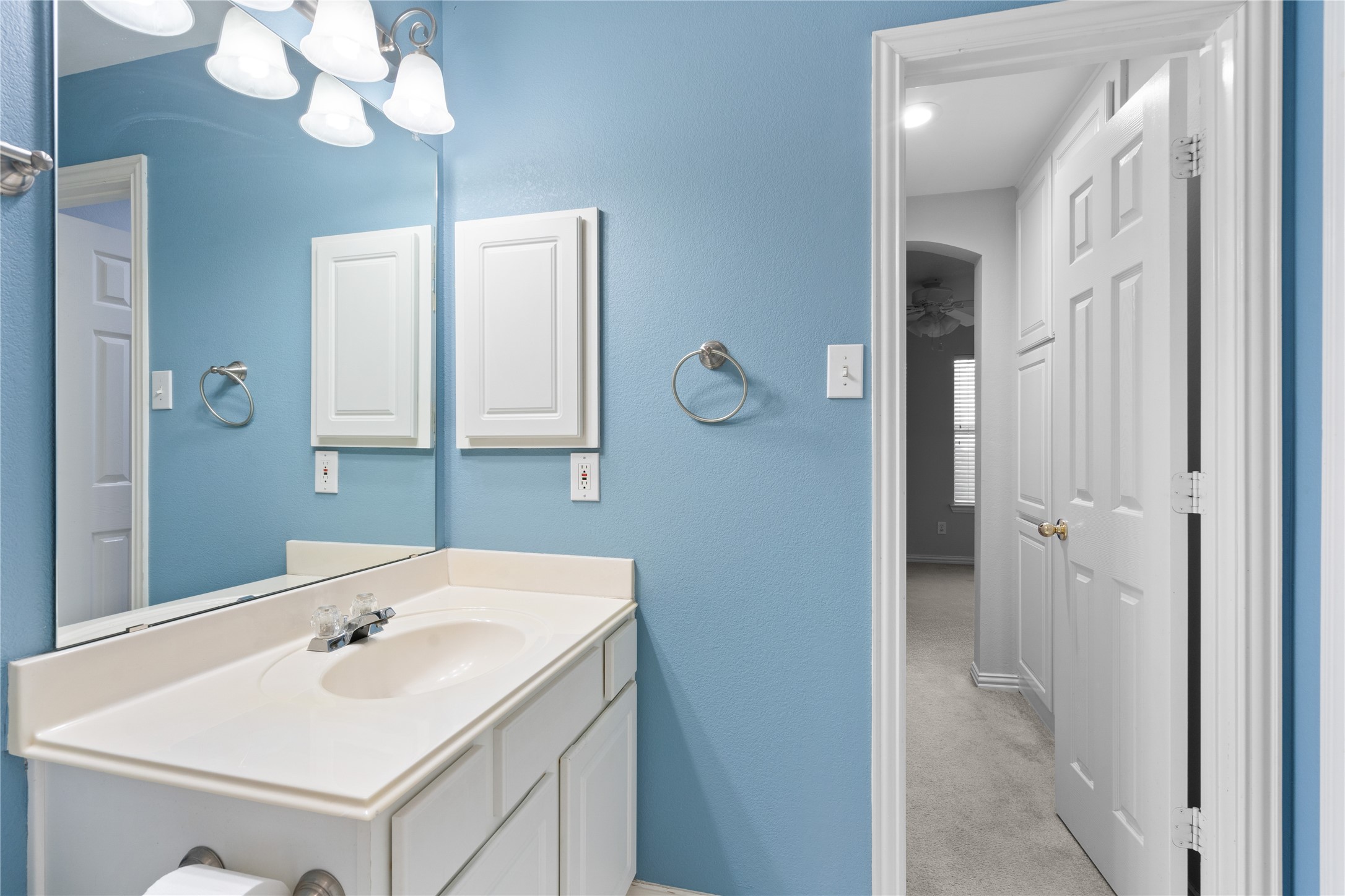 Bautifully Appointed in Southwest Fort Worth
