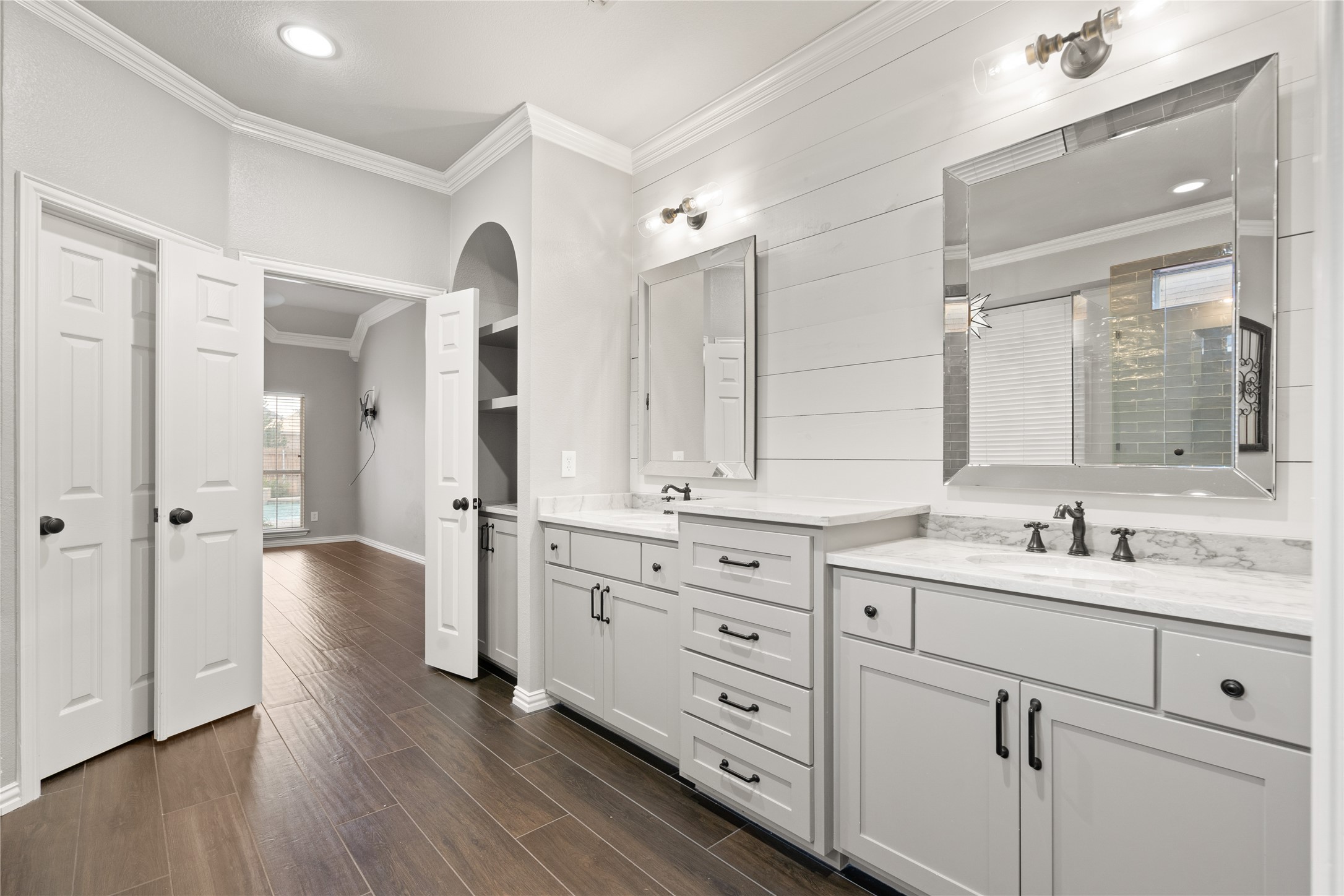 Bautifully Appointed in Southwest Fort Worth