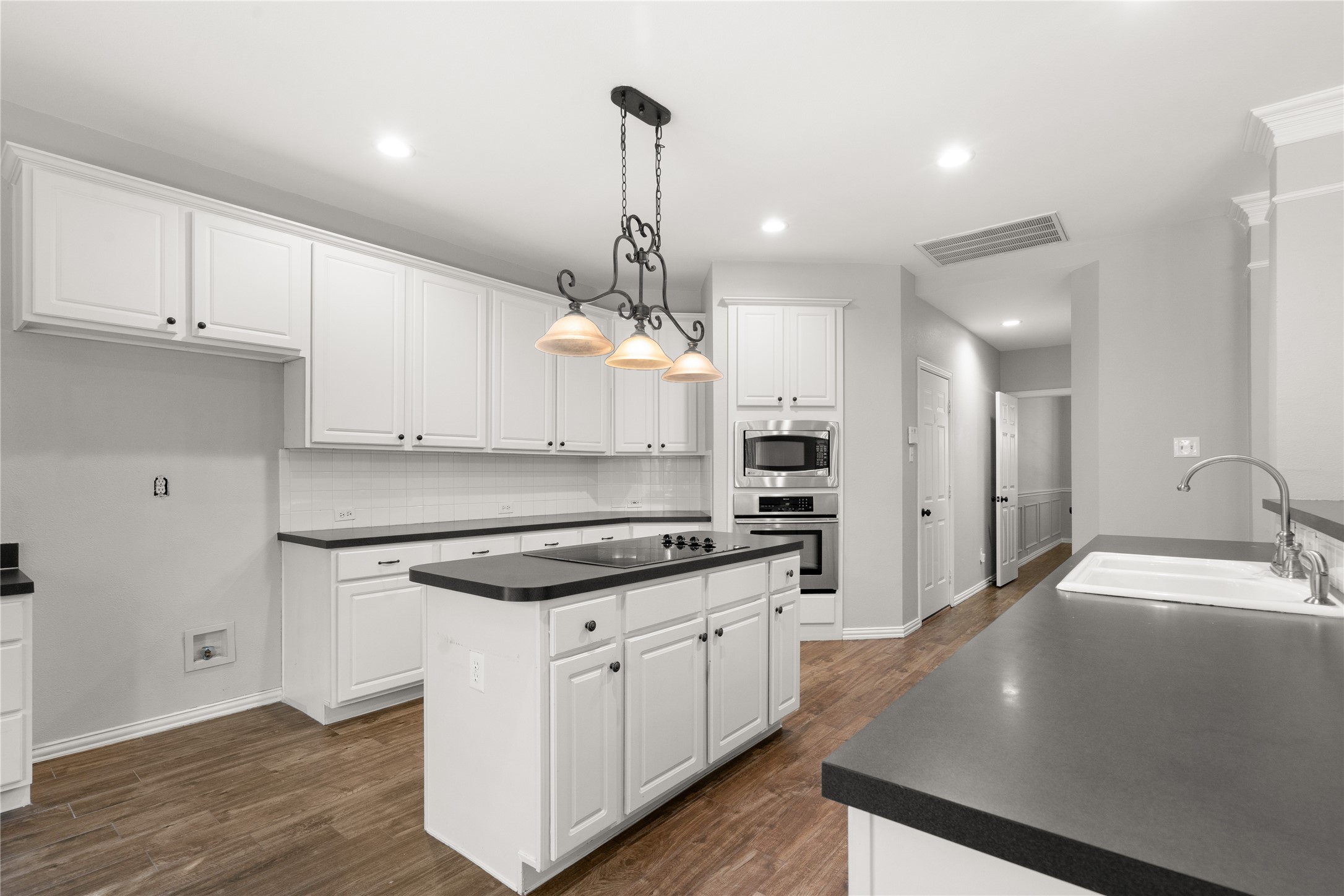 Bautifully Appointed in Southwest Fort Worth