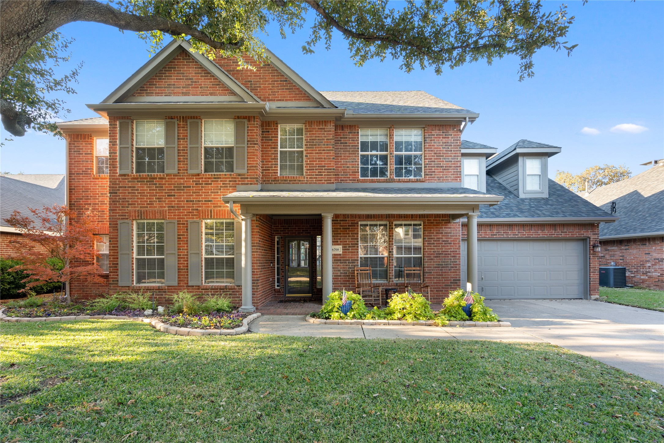 Bautifully Appointed in Southwest Fort Worth