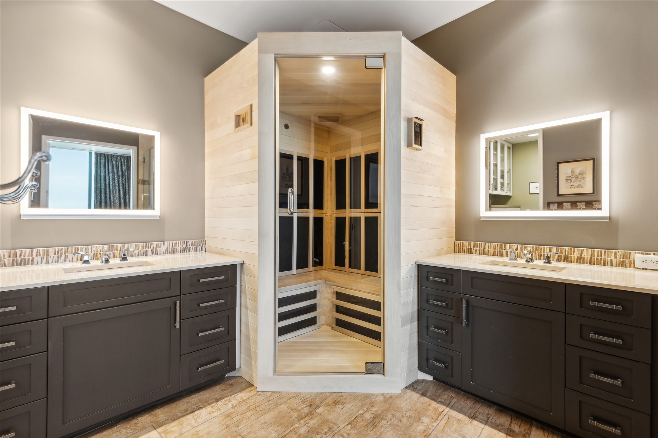 Luxury Living in the Omni Residences